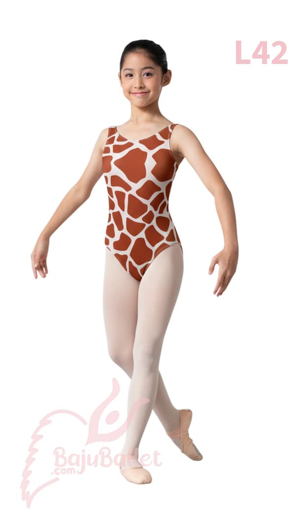 L42 L42-giraffe-front